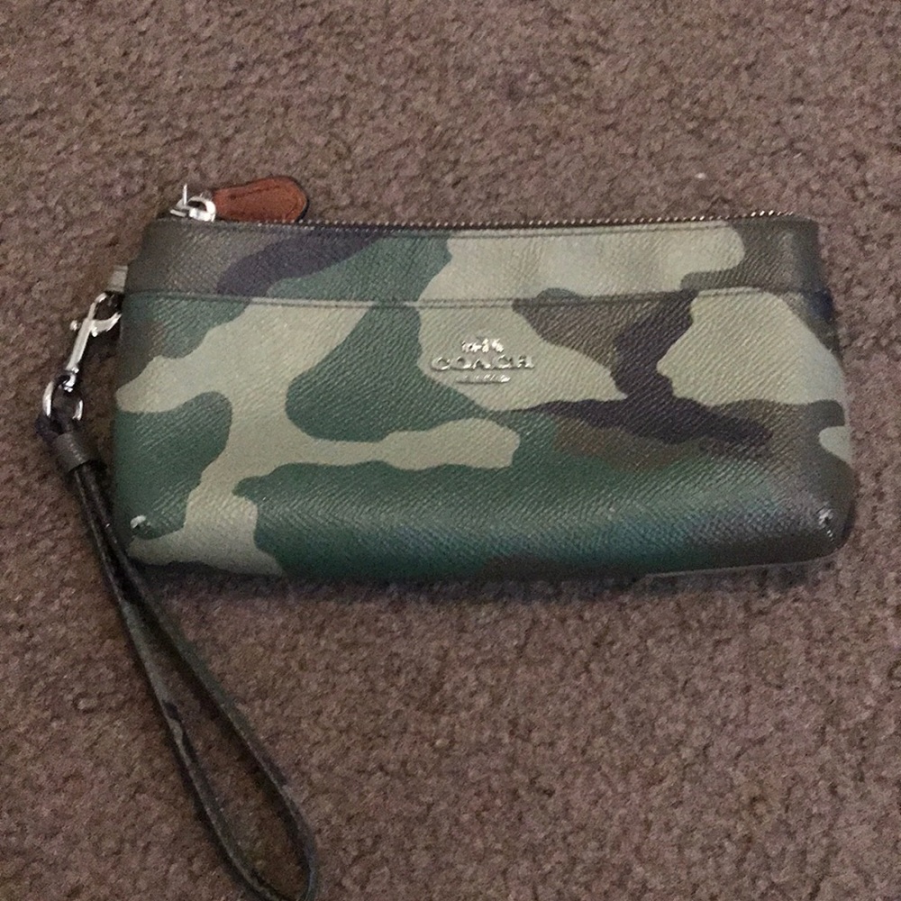 LIMITED COACH CAMO WRISLET